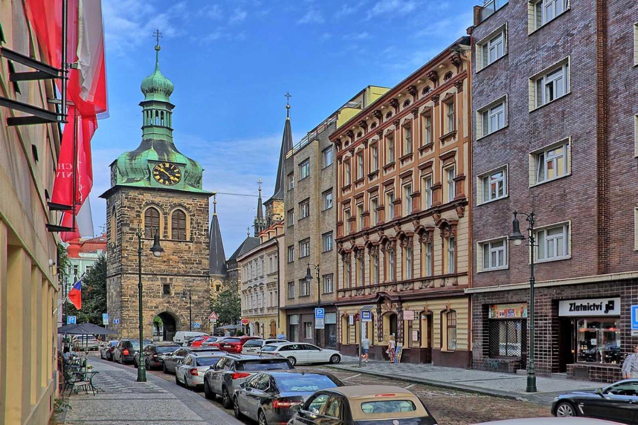 Peter'S Tower Apartments Prag Eksteriør billede